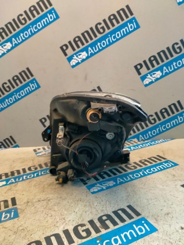 Faro Anteriore Destro Suzuki Swift 2004 – 2010