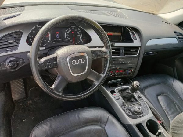 Audi A4 (8K) Anno 2008 | Veicolo Intero | SOLO PER RICAMBI