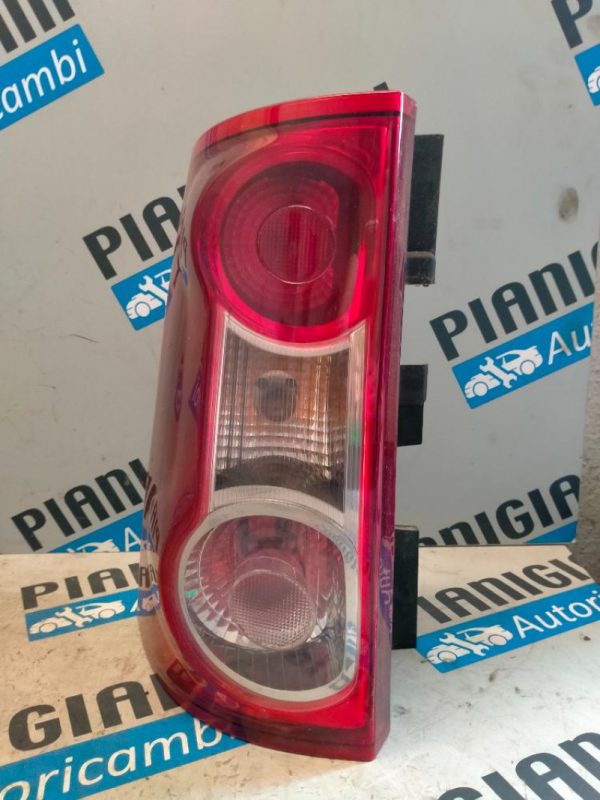 Faro Posteriore Sinistro Dacia Logan 2007 – 2012