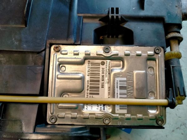 Faro Anteriore Destro XENON Volkswagen Touareg 2002 – 2007