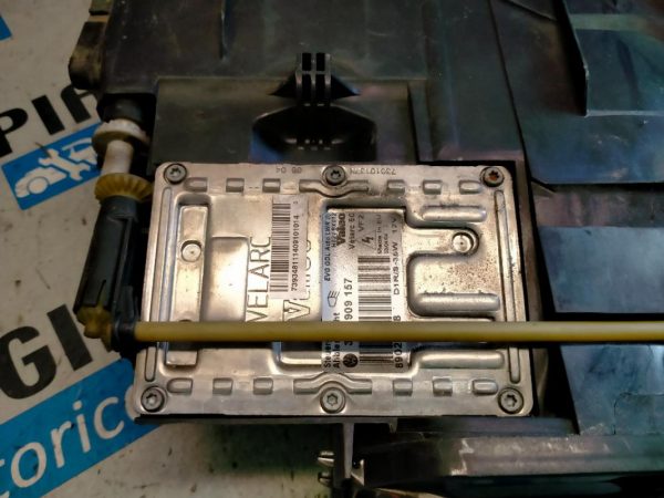 Faro Anteriore Sinistro XENON Volkswagen Touareg 2002 – 2007
