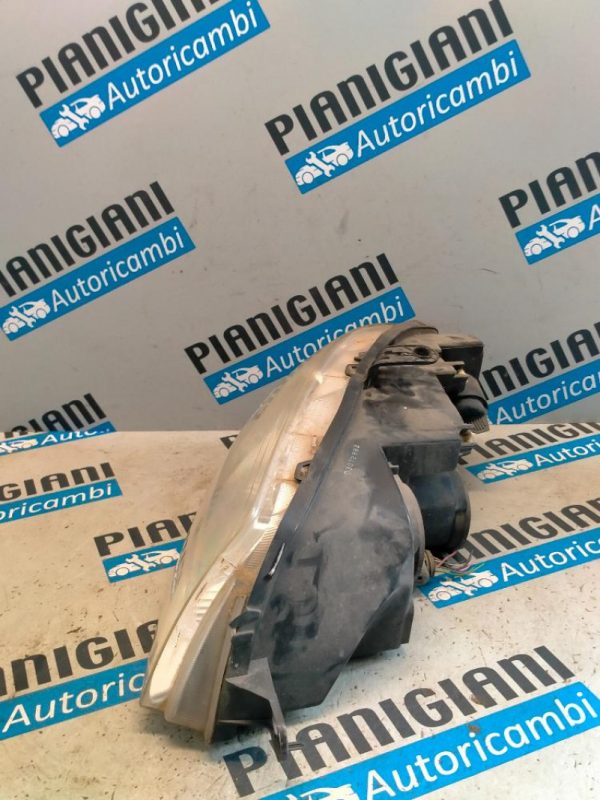 Faro Anteriore Destro Fiat Punto 2005 – 2012