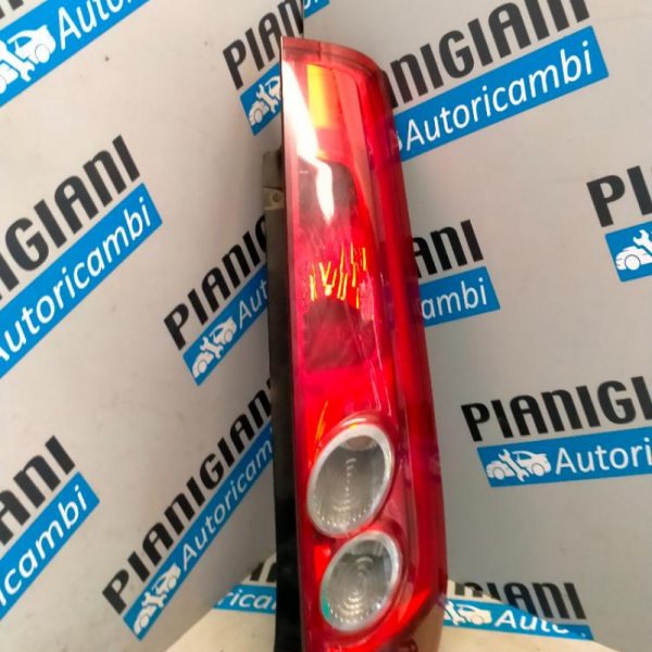 Faro Posteriore Destro Ford Fiesta 2005 – 2010