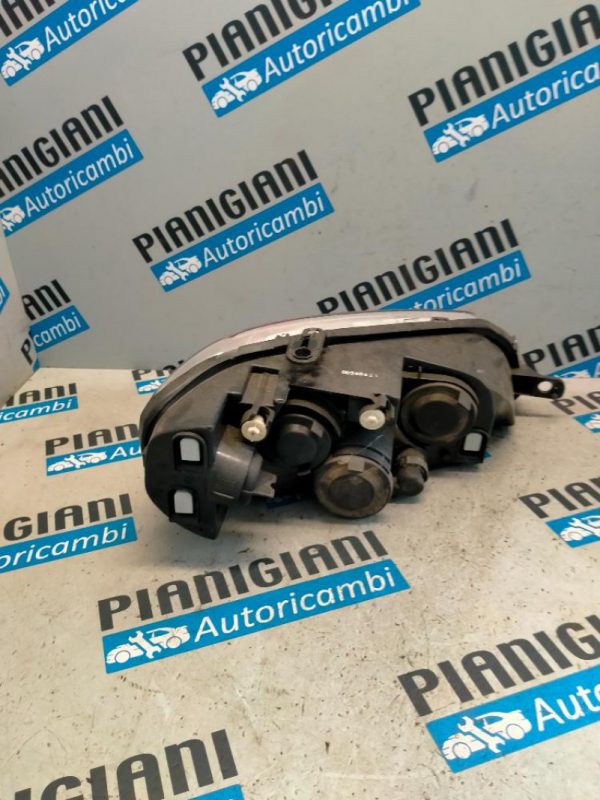 Faro Anteriore Sinistro Fiat Punto 2005 – 2012