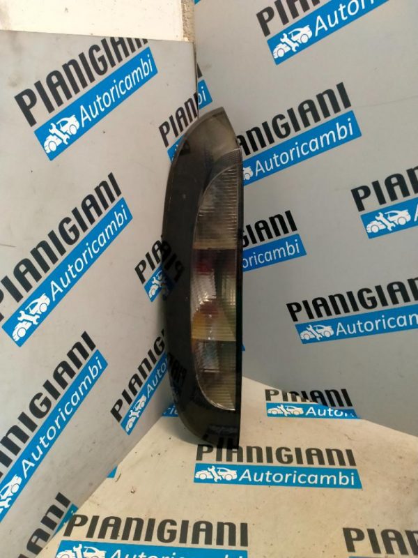 Faro Posteriore Sinistro Opel Corsa C 2003 – 2006