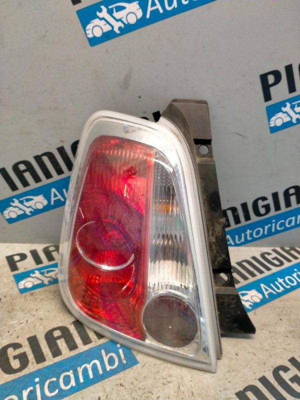 Faro Posteriore Sinistro Fiat 500 2008 – 2015