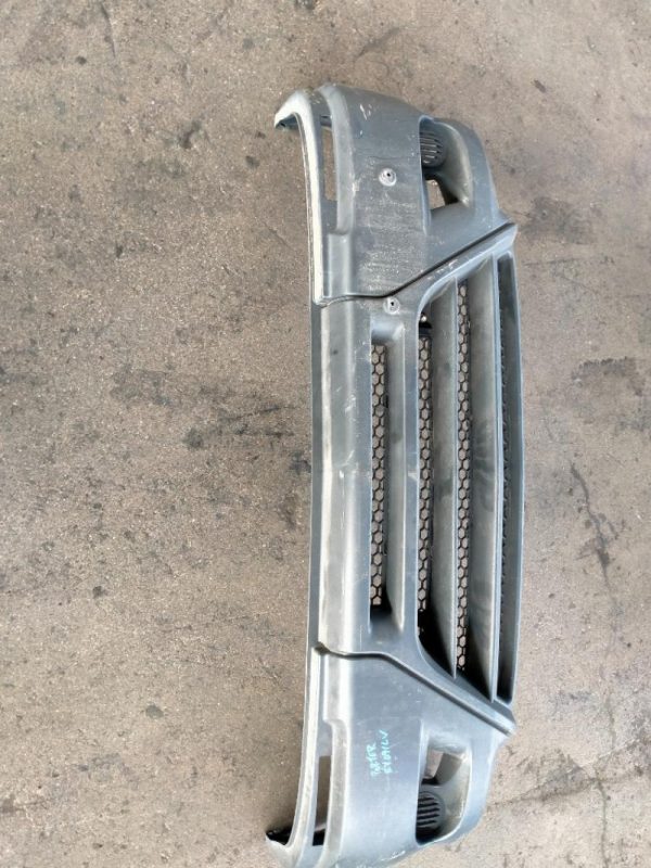 Paraurti Anteriore Piaggio Porter 2008 – 2021