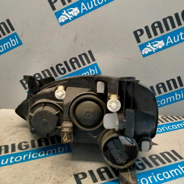 Faro Anteriore Destro Opel Corsa C 2003 – 2006