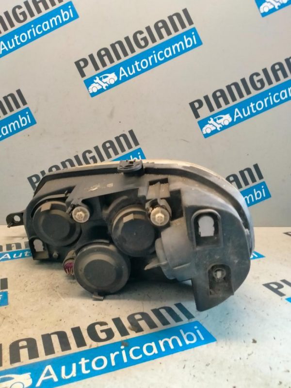 Faro Anteriore Destro Fiat Punto 2005 – 2012