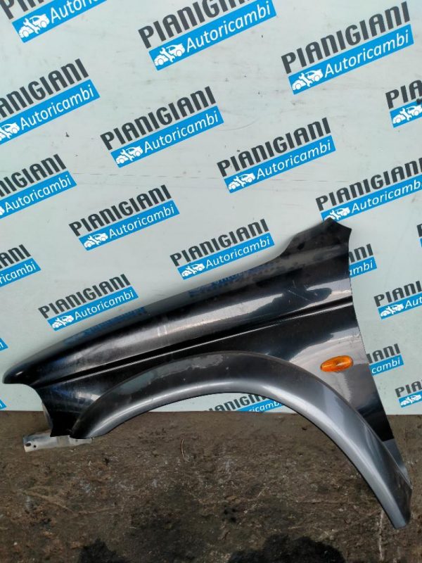 Parafango Anteriore Sinistro Mitsubishi Pajero Sport 1996 – 2005