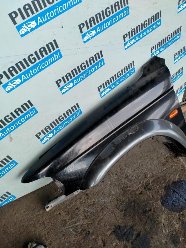 Parafango Anteriore Sinistro Mitsubishi Pajero Sport 1996 – 2005