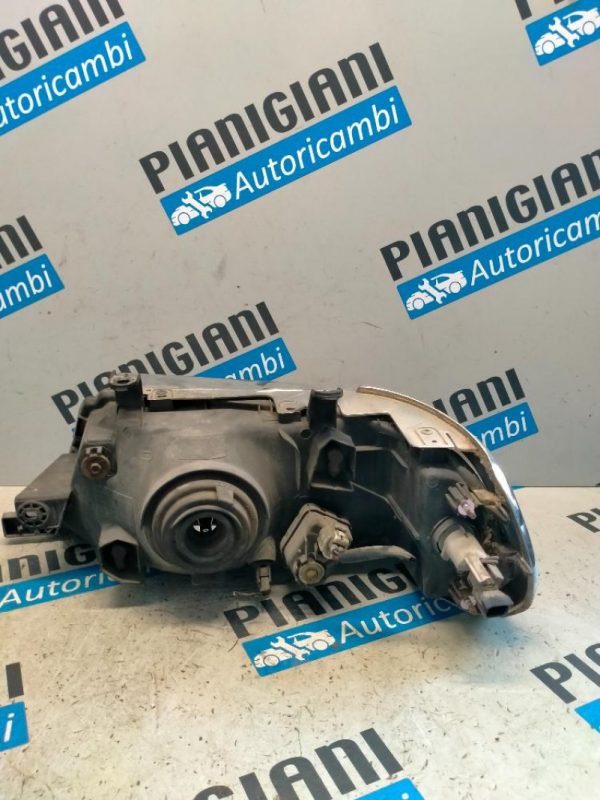 Faro Anteriore Destro Mitsubishi Pajero Sport 1996 – 2005