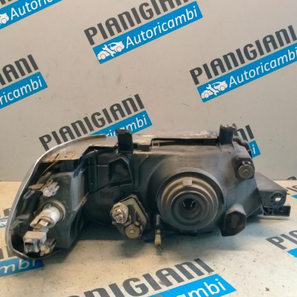 Faro Anteriore Sinistro Mitsubishi Pajero Sport 1996 – 2005 Prezzo