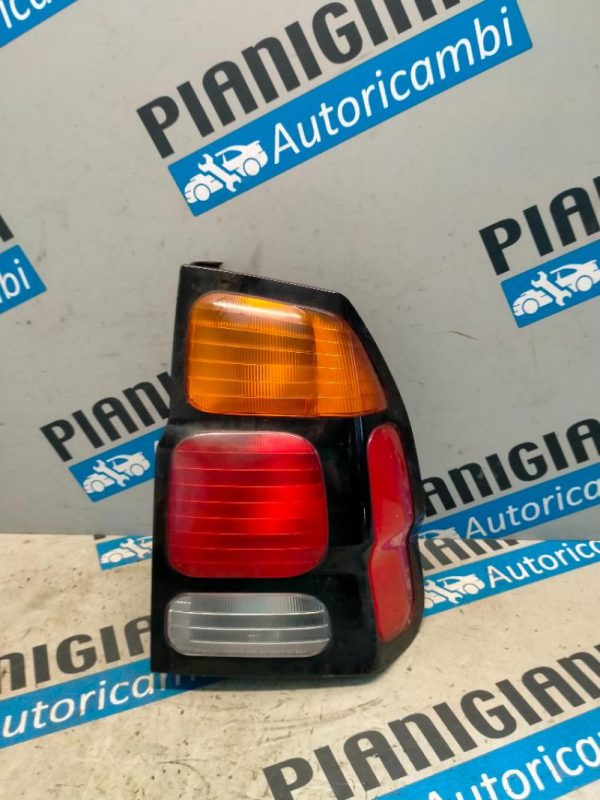 Faro Posteriore Destro Mitsubishi Pajero Sport 1996 – 2005