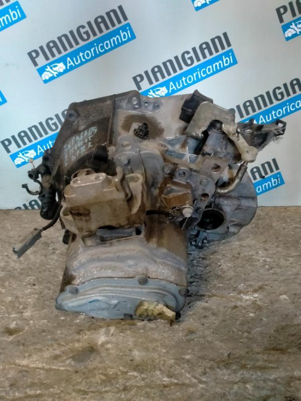 Cambio Peugeot Rifter YH01 2018 >