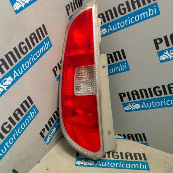 Faro Posteriore Sinistro Skoda Roomster 2006 – 2010