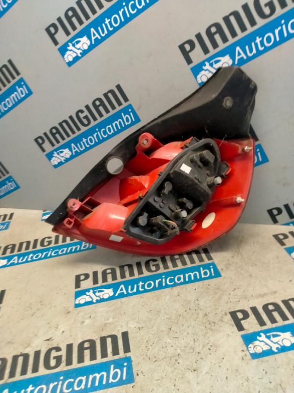 Faro Posteriore Sinistro Renault Clio 2005 – 2009