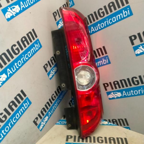Faro Posteriore Destro Fiat Doblò 2009 – 2015