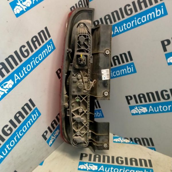 Faro Posteriore Destro Fiat Doblò 2009 – 2015