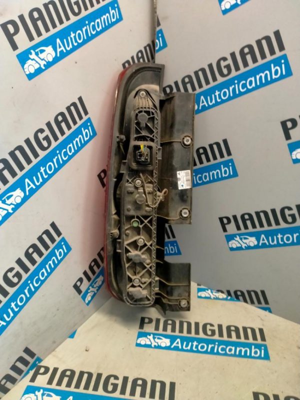 Faro Posteriore Destro Fiat Doblò 2009 – 2015