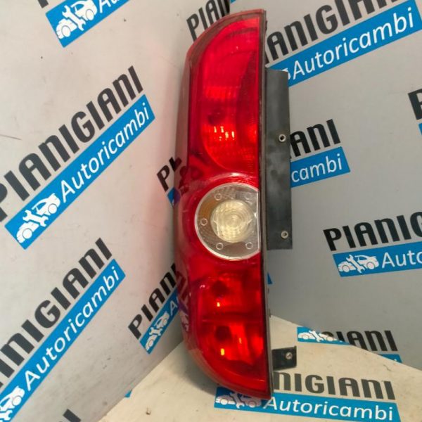 Faro Posteriore Sinistro Opel Combo 2011 – 2020