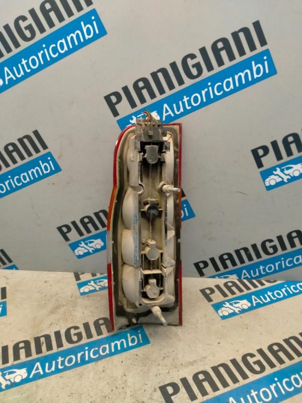 Faro Posteriore Destro Ford Transit 2000 – 2006