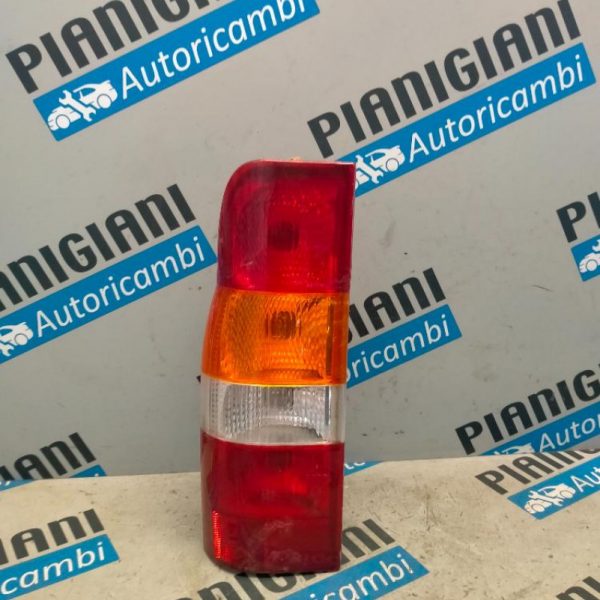 Faro Posteriore Sinistro Ford Transit 2000 – 2006