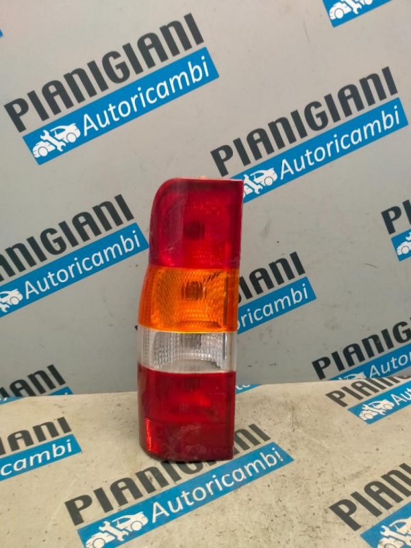 Faro Posteriore Sinistro Ford Transit 2000 – 2006