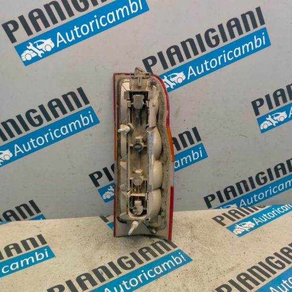 Faro Posteriore Sinistro Ford Transit 2000 – 2006