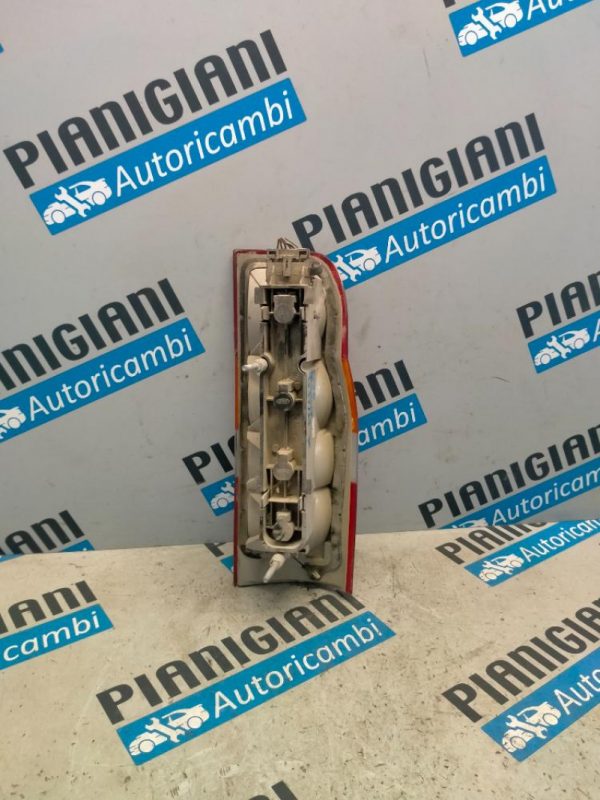 Faro Posteriore Sinistro Ford Transit 2000 – 2006