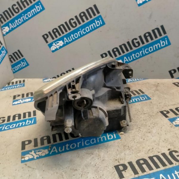 Faro Anteriore Sinistro Ford Fiesta 2001 – 2007