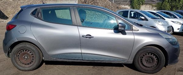 Renault Clio 4° Serie Anno 2013 | Veicolo intero | SOLO PER RICAMBI