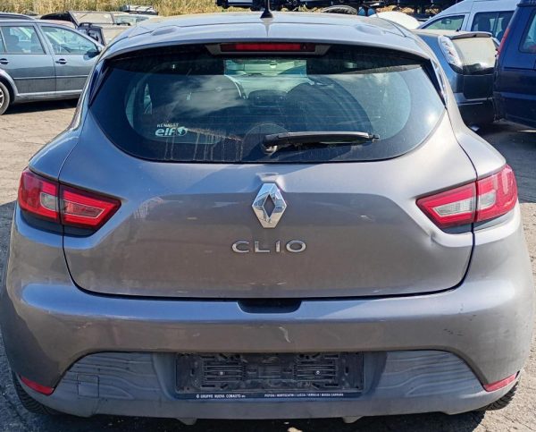 Renault Clio 4° Serie Anno 2013 | Veicolo intero | SOLO PER RICAMBI