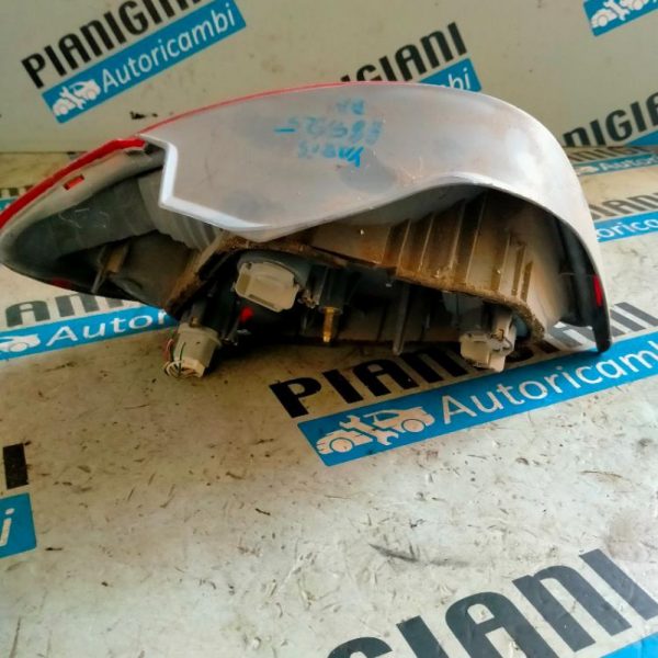 Faro Posteriore Destro Toyota Yaris 1999 – 2003