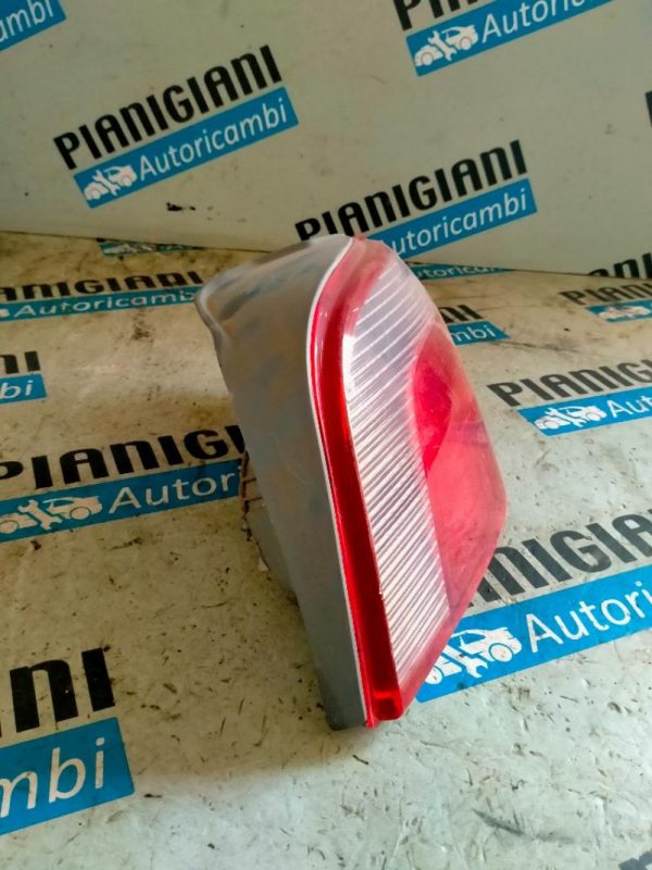Faro Posteriore Destro Toyota Yaris 1999 – 2003