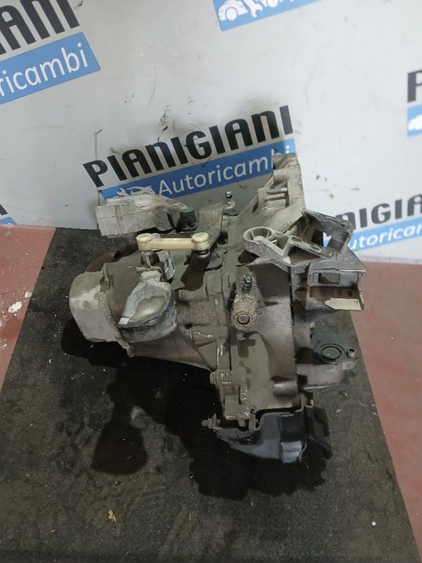 Cambio Citroen C3 8HR