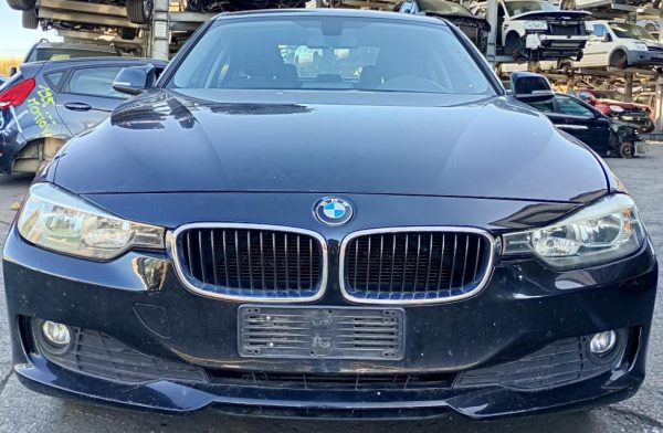 BMW Serie 3 F30 Anno 2012 | Veicolo Intero | SOLO PER RICAMBI