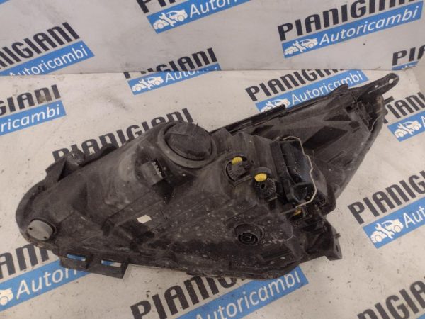 Faro Anteriore Destro Opel Corsa D 2011 – 2014
