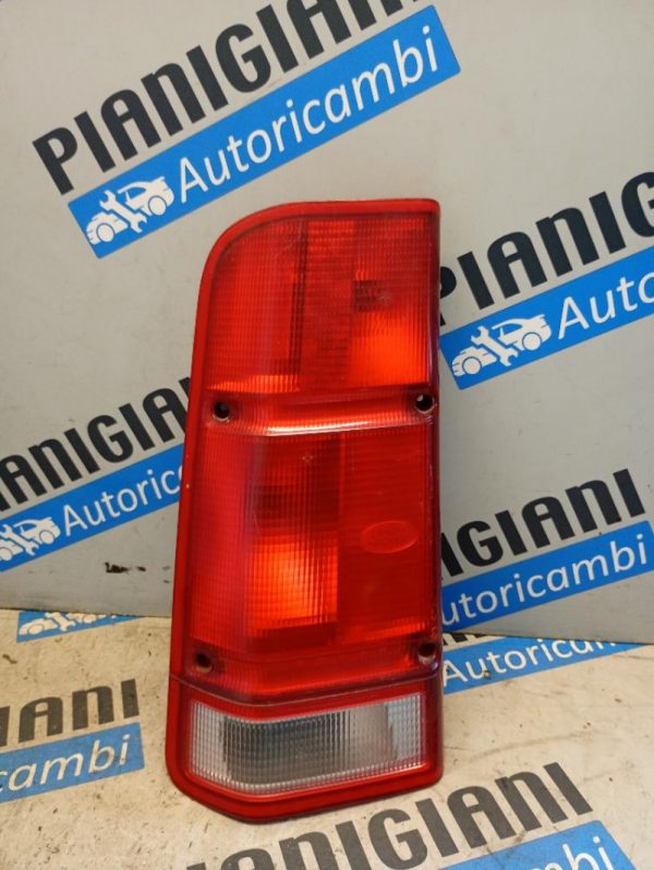 Faro Posteriore Sinistro Land Rover Discovery II 1998 – 2004