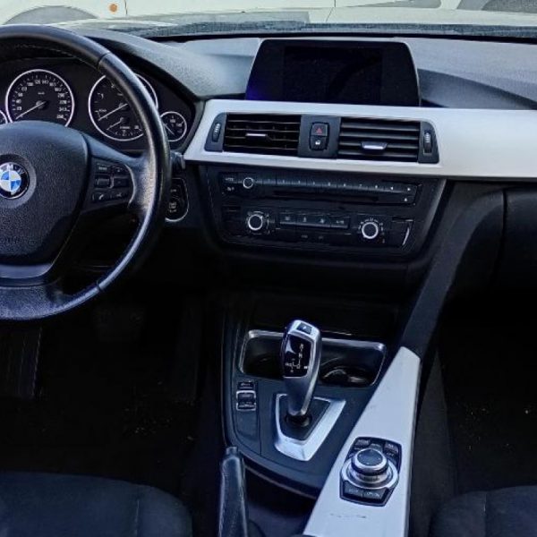 BMW Serie 3 F31 xDrive 4WD Anno 2014 | Veicolo Intero | SOLO PER RICAMBI