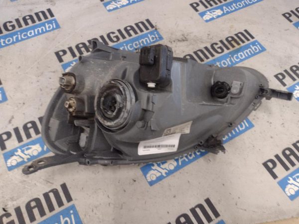 Faro Anteriore Destro Toyota Yaris 2003 – 2005