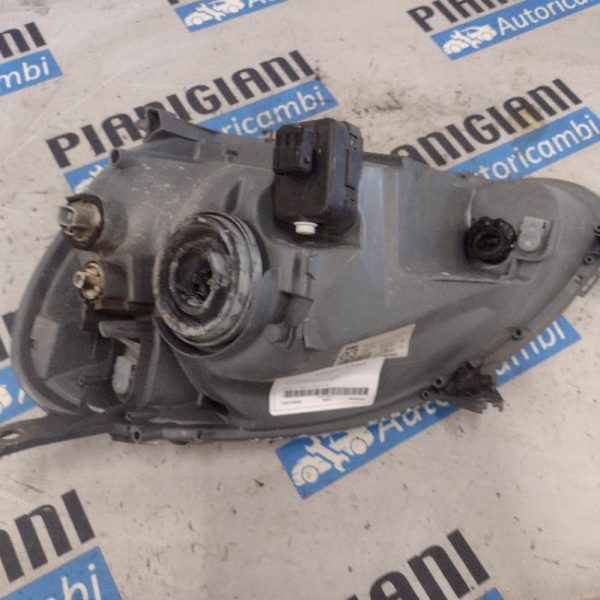 Faro Anteriore Destro Toyota Yaris 2003 – 2005