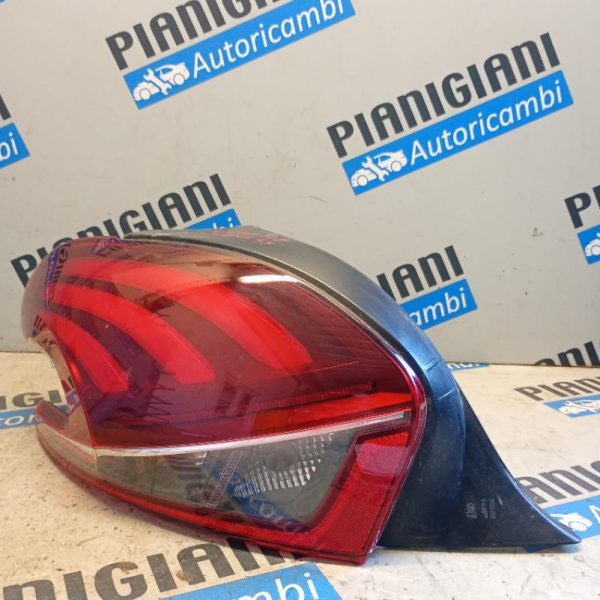 Faro Posteriore Sinistro Peugeot 208 2015 – 2019