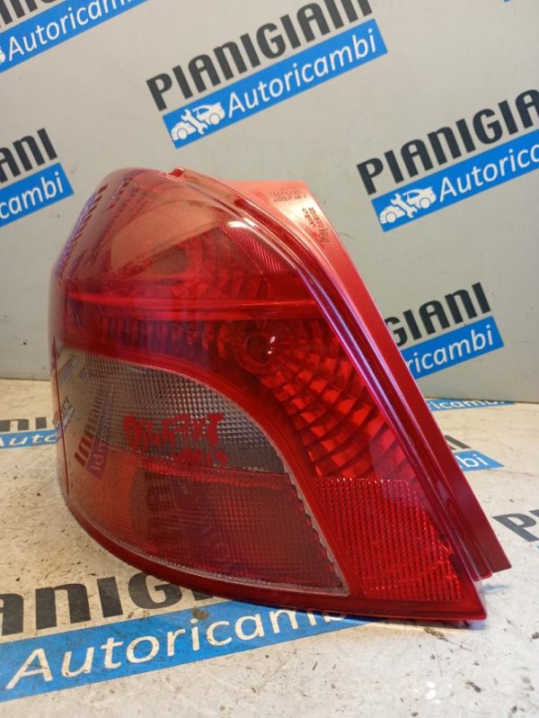 Faro Posteriore Sinistro Toyota Yaris 2005 – 2009