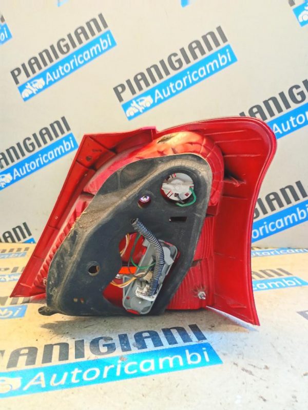 Faro Posteriore Sinistro Toyota Yaris 2005 – 2009