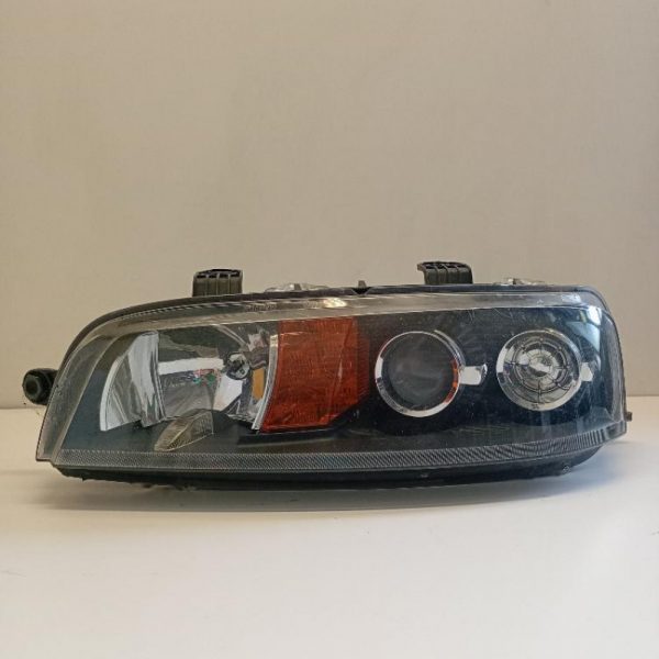 Faro Anteriore Sinistro Fiat Punto 1999 – 2003