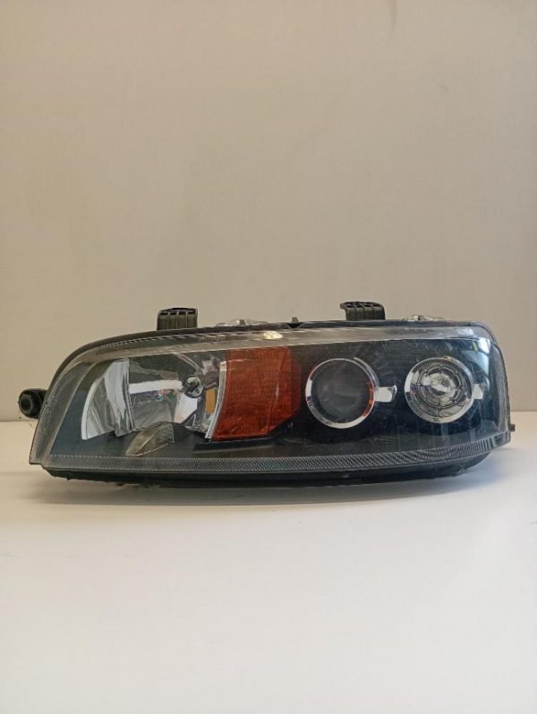 Faro Anteriore Sinistro Fiat Punto 1999 – 2003