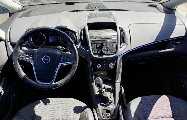 Opel Zafira C Tourer Anno 2014 | Veicolo Intero | SOLO PER RICAMBI