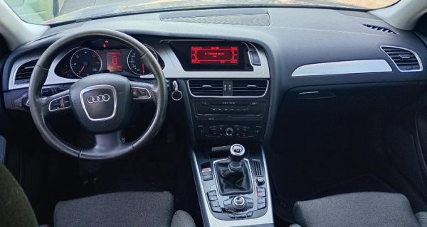 Audi A4 SW (8K) Anno 2009 | Veicolo Intero | SOLO PER RICAMBI