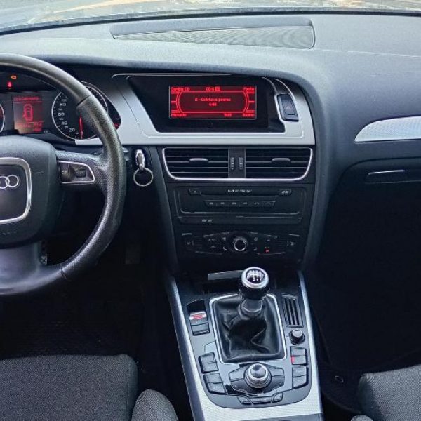Audi A4 SW (8K) Anno 2009 | Veicolo Intero | SOLO PER RICAMBI